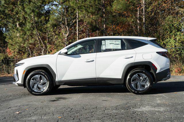 new 2026 Hyundai TUCSON Hybrid car, priced at $32,125