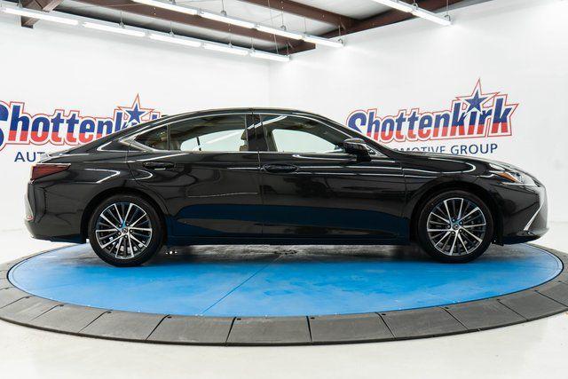 used 2022 Lexus ES 350 car, priced at $31,695