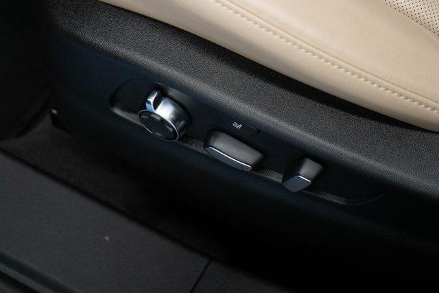 used 2024 Cadillac XT4 car, priced at $38,641