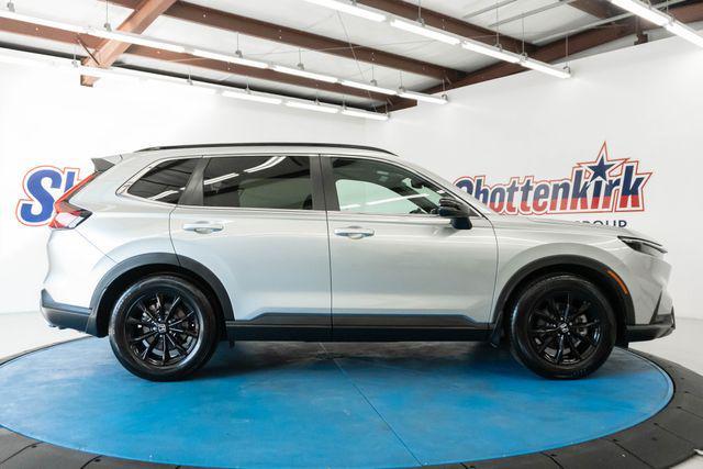 used 2025 Honda CR-V Hybrid car, priced at $36,086