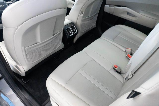 used 2024 Kia Sorento car, priced at $32,733