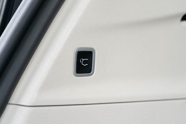 used 2023 Chrysler Pacifica Hybrid car, priced at $24,959