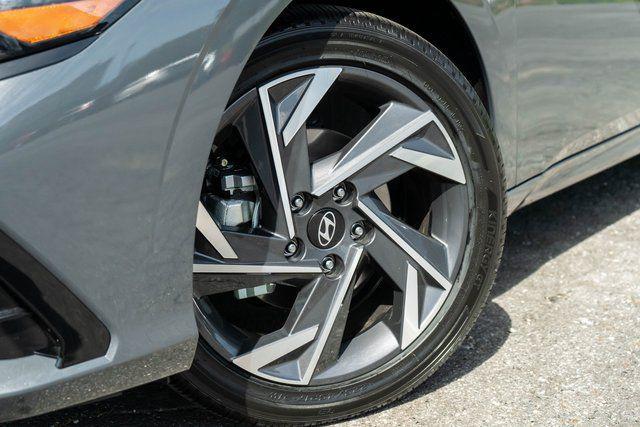 new 2025 Hyundai Elantra car, priced at $28,560