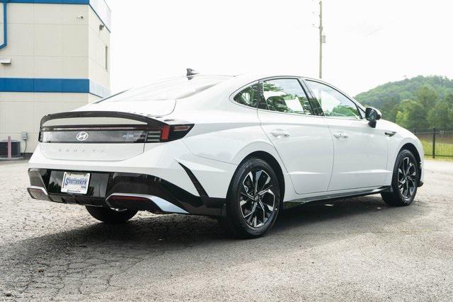 new 2025 Hyundai Sonata car, priced at $28,580