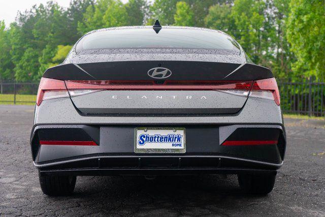 new 2025 Hyundai Elantra car, priced at $27,595