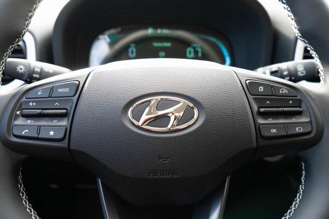 new 2025 Hyundai Venue car, priced at $24,695