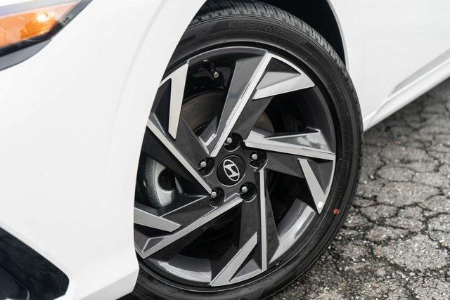 new 2025 Hyundai ELANTRA HEV car, priced at $28,825