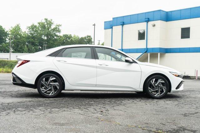 new 2025 Hyundai ELANTRA HEV car, priced at $28,825