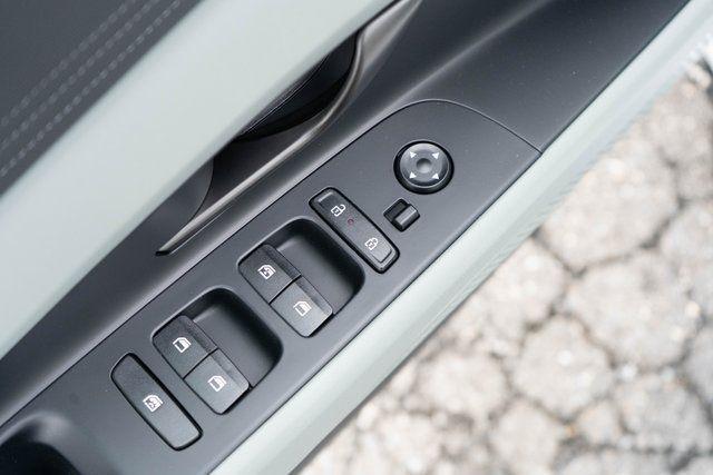 new 2025 Hyundai ELANTRA HEV car, priced at $28,325
