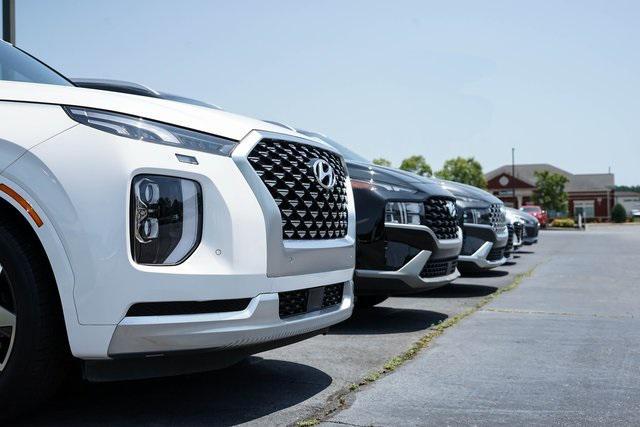 used 2023 Hyundai Santa Fe car, priced at $24,255