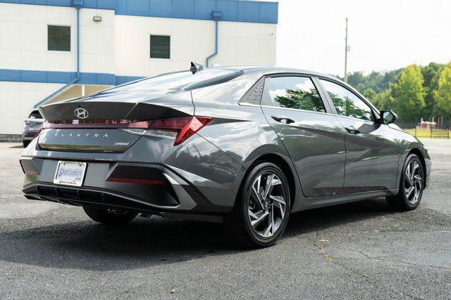 new 2025 Hyundai Elantra car, priced at $28,690