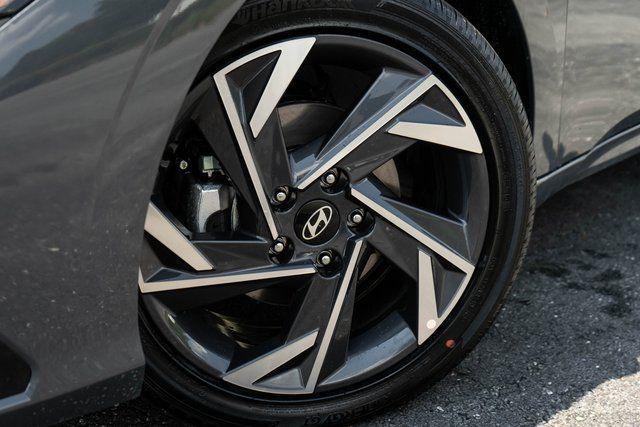 new 2025 Hyundai Elantra car, priced at $28,690