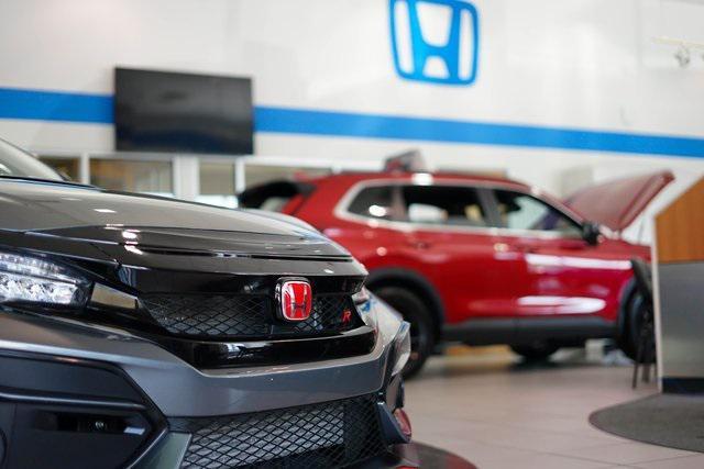 used 2025 Honda Pilot car, priced at $45,795