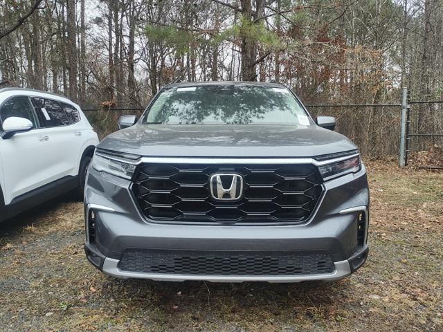 used 2025 Honda Pilot car, priced at $45,795