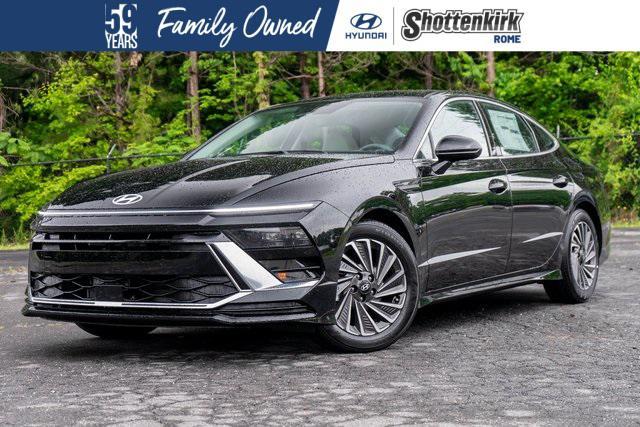 new 2025 Hyundai Sonata Hybrid car, priced at $31,065