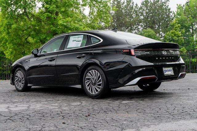 new 2025 Hyundai Sonata Hybrid car, priced at $31,065