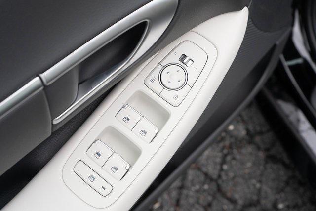 new 2025 Hyundai Sonata Hybrid car, priced at $31,065