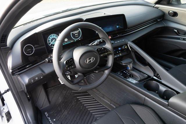 new 2025 Hyundai ELANTRA HEV car, priced at $26,185
