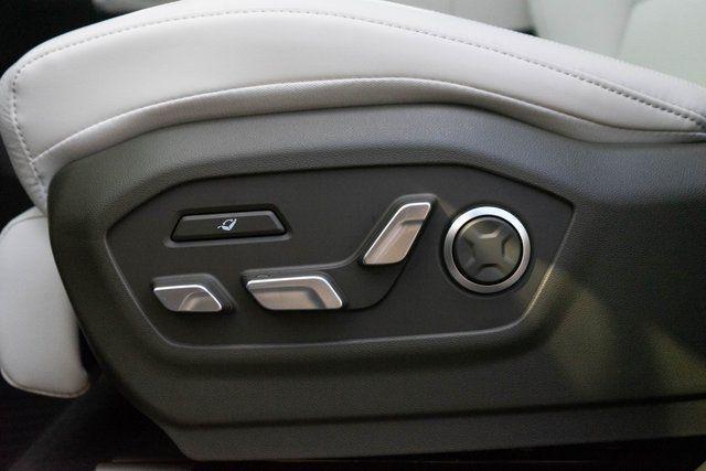 new 2025 Hyundai Santa Fe car, priced at $49,038