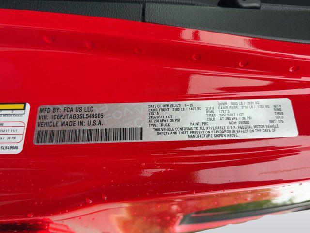 new 2025 Jeep Gladiator car, priced at $40,641