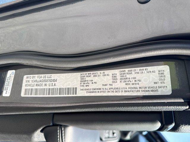 new 2025 Jeep Grand Cherokee L car, priced at $40,092