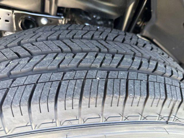 new 2025 Jeep Gladiator car, priced at $40,392