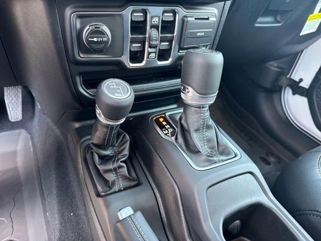 new 2025 Jeep Gladiator car, priced at $39,841