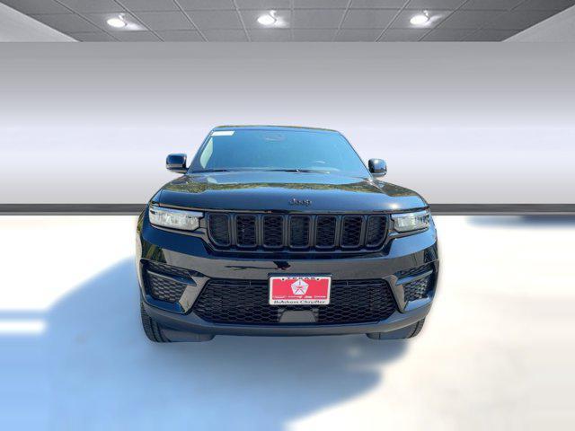 new 2025 Jeep Grand Cherokee car, priced at $37,992
