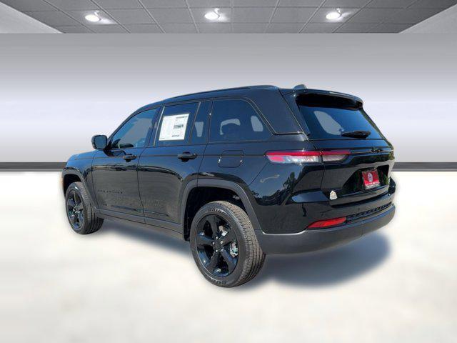 new 2025 Jeep Grand Cherokee car, priced at $37,992