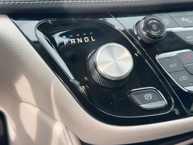 used 2023 Chrysler Pacifica car, priced at $23,498