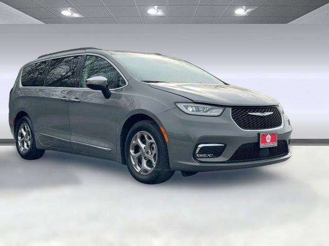 used 2023 Chrysler Pacifica car, priced at $23,498