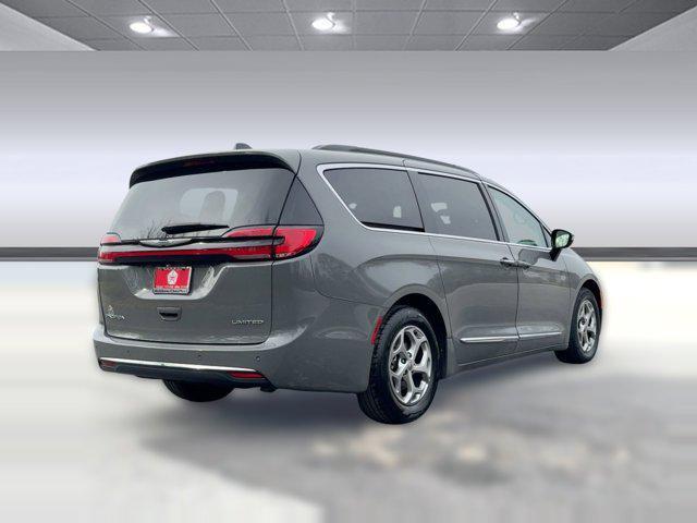 used 2023 Chrysler Pacifica car, priced at $21,996