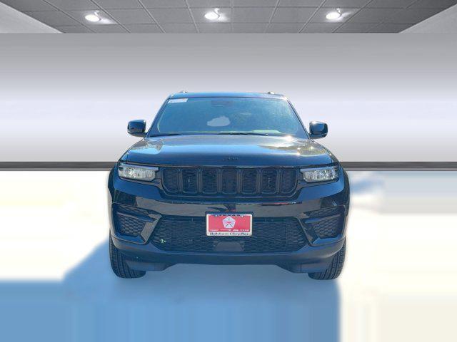 new 2025 Jeep Grand Cherokee car, priced at $36,541
