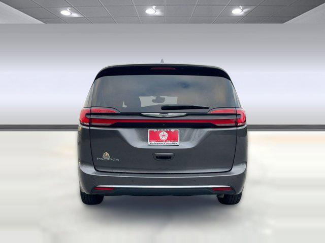 used 2022 Chrysler Pacifica car, priced at $18,998