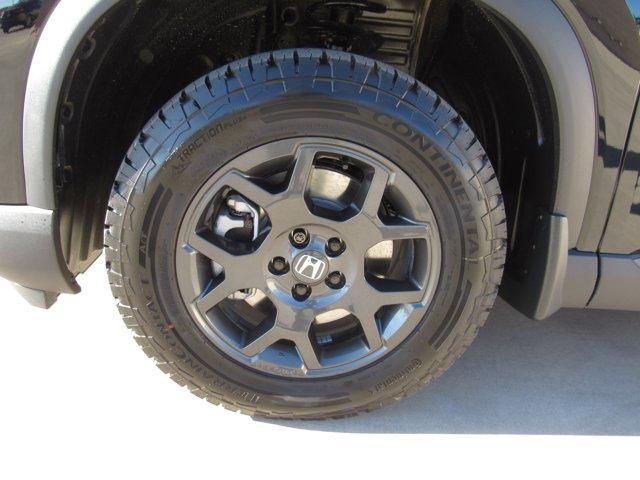 new 2025 Honda Pilot car, priced at $50,895