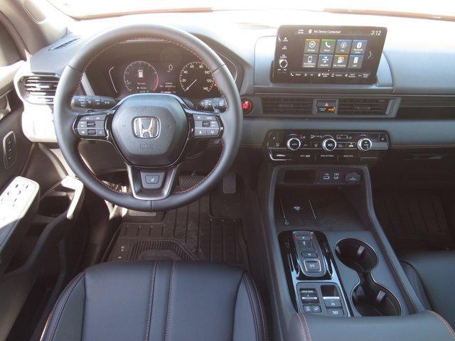 new 2025 Honda Pilot car, priced at $51,830
