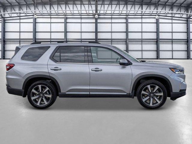 new 2025 Honda Pilot car, priced at $48,995