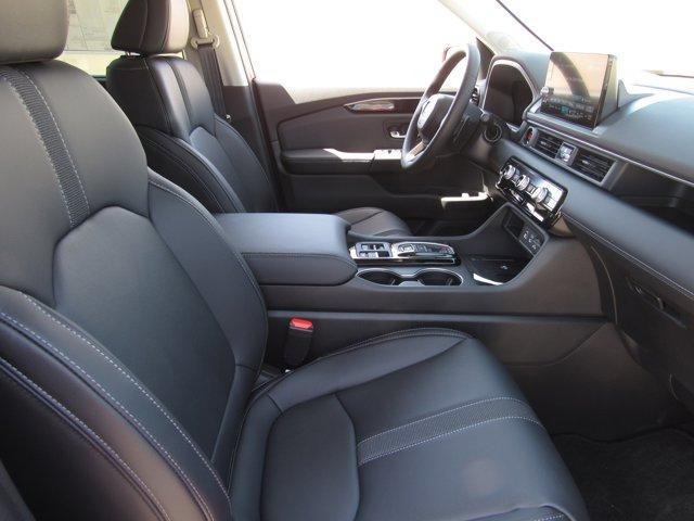 new 2025 Honda Pilot car, priced at $51,550