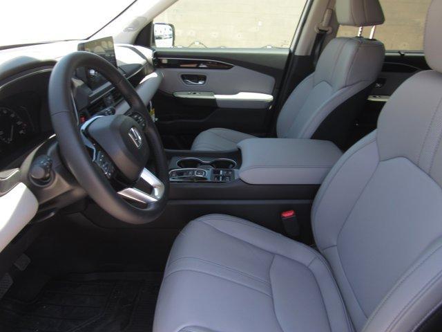 new 2025 Honda Pilot car, priced at $53,450
