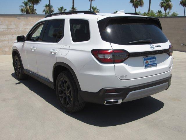 new 2025 Honda Pilot car, priced at $53,450