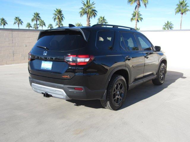 new 2025 Honda Pilot car, priced at $51,680