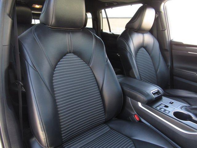 used 2023 Toyota Highlander car, priced at $35,898