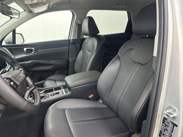 new 2026 Kia Sorento car, priced at $35,248