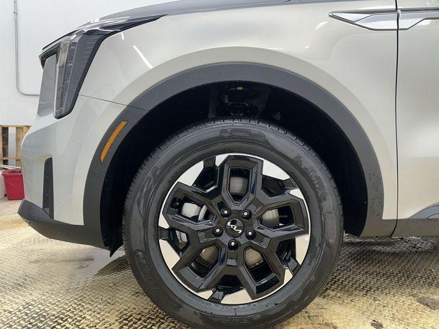 new 2026 Kia Sorento car, priced at $35,248