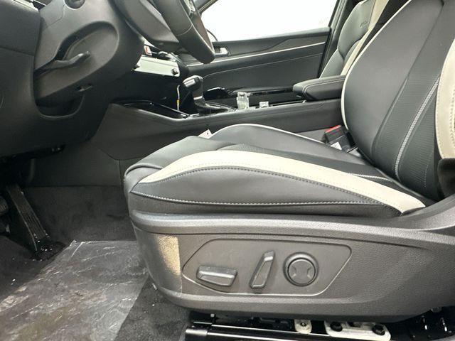 new 2026 Kia K5 car, priced at $28,069