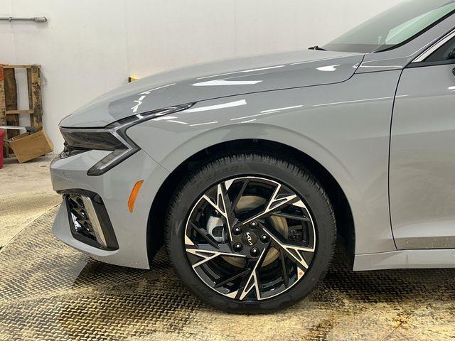 new 2026 Kia K5 car, priced at $28,069