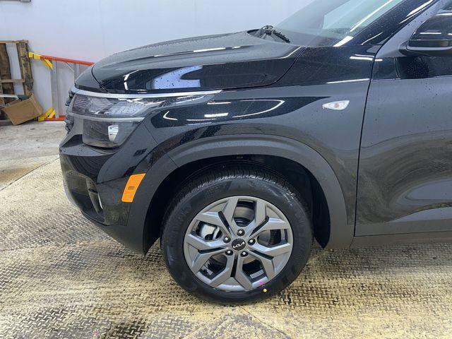 new 2026 Kia Seltos car, priced at $25,247
