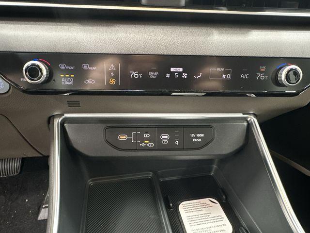 new 2026 Kia Carnival Hybrid car, priced at $42,200