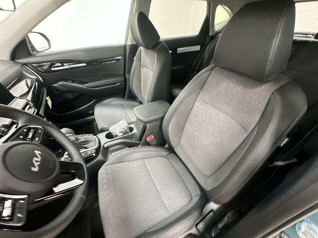 new 2026 Kia Seltos car, priced at $27,354