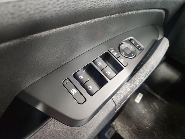 new 2026 Kia Sportage Hybrid car, priced at $31,208